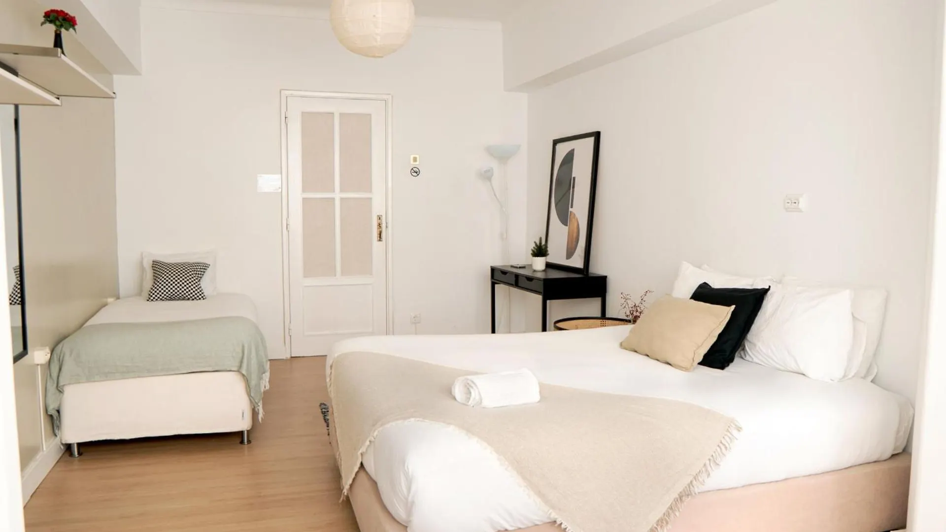 Soar Home I Urban Nest - Near Airport & Green Park Lisboa