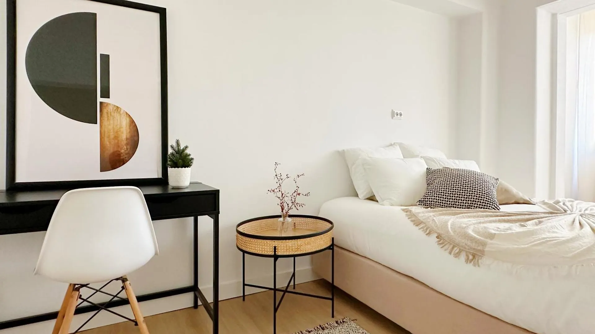 Homestay Soar Home I Urban Nest - Near Airport & Green Park Lisbon