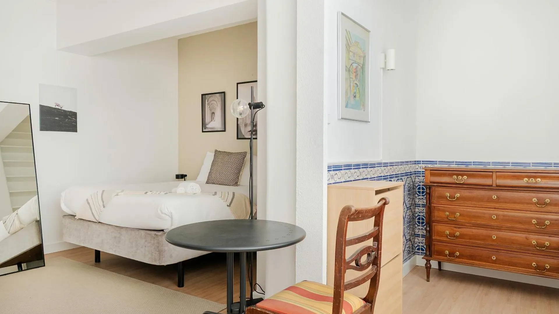 Soar Home I Urban Nest - Near Airport & Green Park Lisbon Homestay